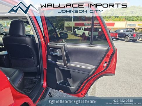 Used 2021 Toyota 4Runner Venture image 25