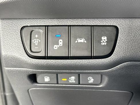 Used 2021 Hyundai Ioniq SEL FWD image 22