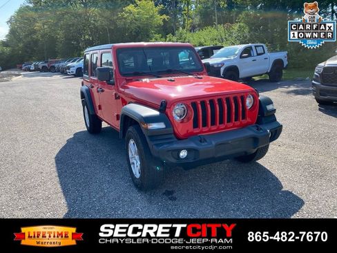 Used 2022 Jeep Wrangler Unlimited Sport AWD/4WD image 3