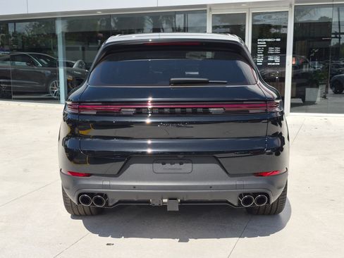 New 2026 Porsche Cayenne S AWD/4WD image 10
