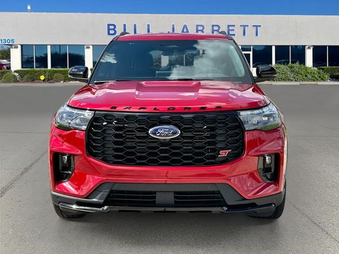 New 2026 Ford Explorer ST RWD image 2