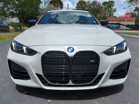 Used 2025 BMW M440i Coupe w/ Premium Package image 9