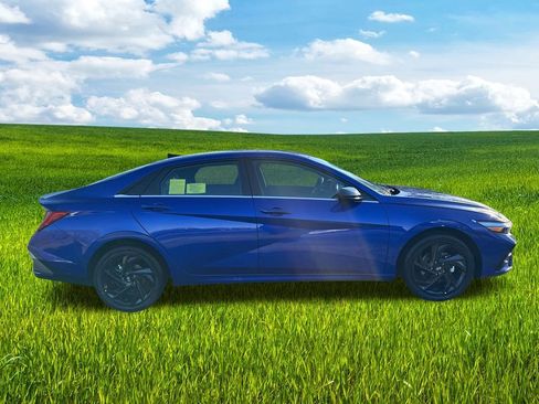 New 2026 Hyundai Elantra SEL Sport image 8