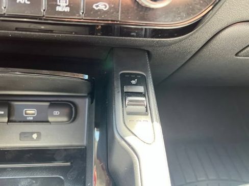 Certified 2022 Kia Telluride SX w/ SX Prestige Package AWD/4WD image 25