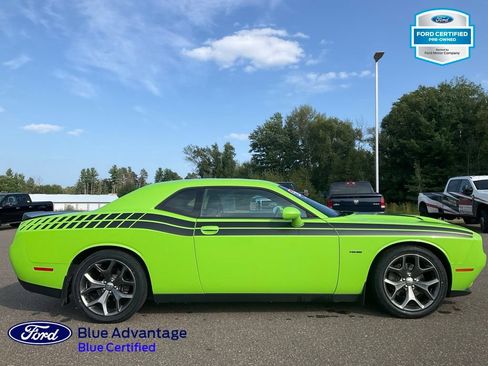 Used 2015 Dodge Challenger R/T w/ Quick Order Package 28B R/T RWD image 23