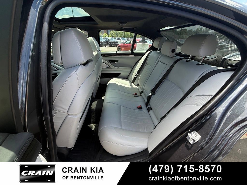 Used 2014 BMW M5 RWD image 19