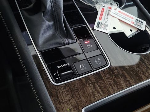 New 2026 Toyota Sienna Limited image 36