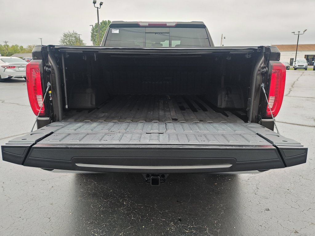 Used 2019 GMC Sierra 1500 SLT w/ SLT Premium Plus Package AWD/4WD image 9