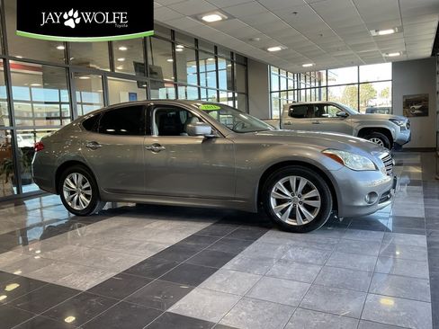 Used 2011 INFINITI M56 x w/ Deluxe Touring Pkg image 1