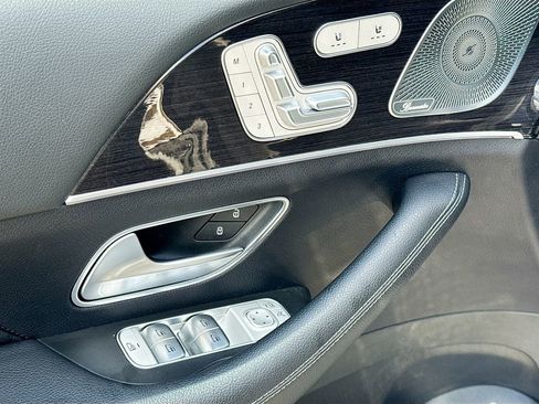 Used 2023 Mercedes-Benz GLE 350 w/ Premium Package image 19