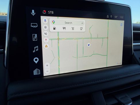 Used 2022 Chevrolet Tahoe Z71 w/ Off-Road Capability Package image 24