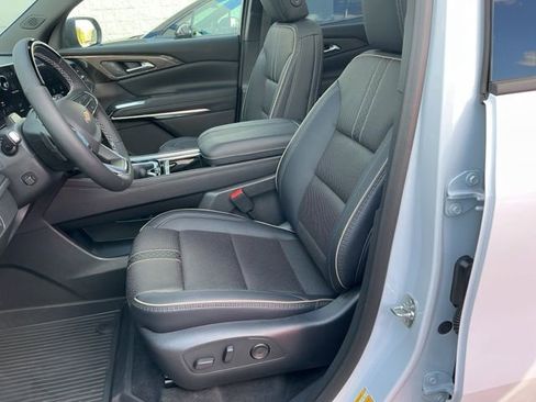 New 2026 Chevrolet Traverse High Country image 16