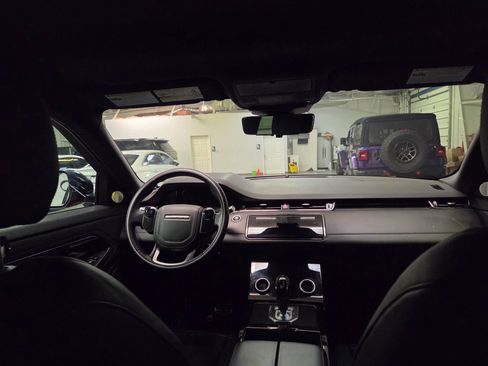 Used 2020 Land Rover Range Rover Evoque R-Dynamic HSE AWD/4WD image 34
