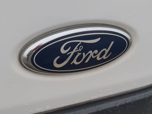 Used 2015 Ford Transit 250 Base w/ Exterior Upgrade Package image 12