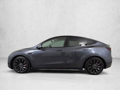Used 2022 Tesla Model Y Performance image 2