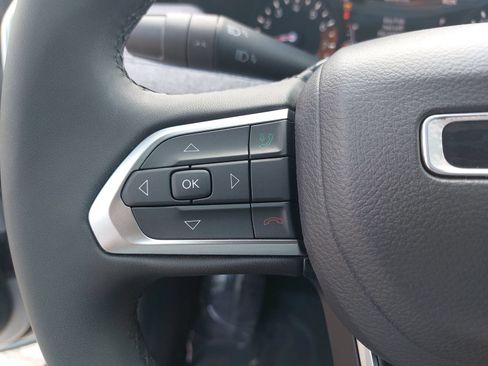 Used 2024 Jeep Compass Latitude AWD/4WD image 18
