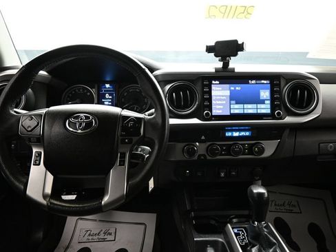Used 2021 Toyota Tacoma SR5 w/ Technology Package AWD/4WD image 13