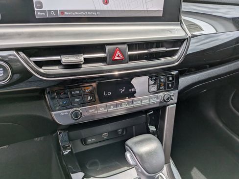 Certified 2025 Kia Seltos S FWD image 23