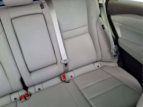 Used 2024 Nissan Rogue SL FWD image 18