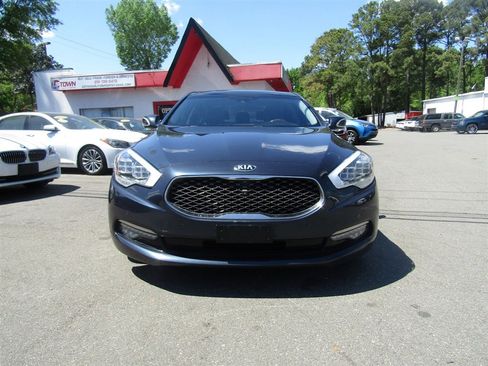 Used 2015 Kia K900 Luxury RWD image 3