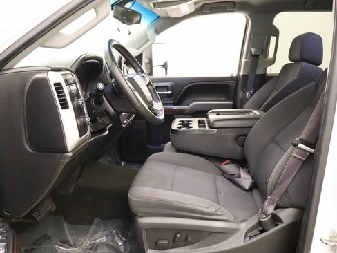 Used 2017 GMC Sierra 1500 SLE w/ SLE Value Package AWD/4WD image 16