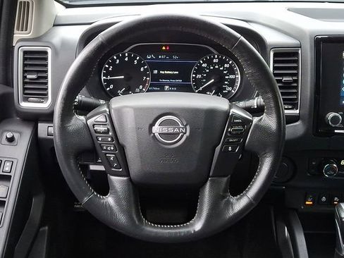 Used 2022 Nissan Frontier SV RWD image 19