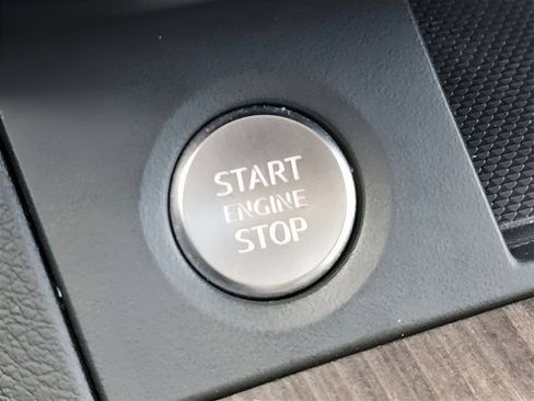 Used 2022 Audi Q5 2.0T Premium image 17