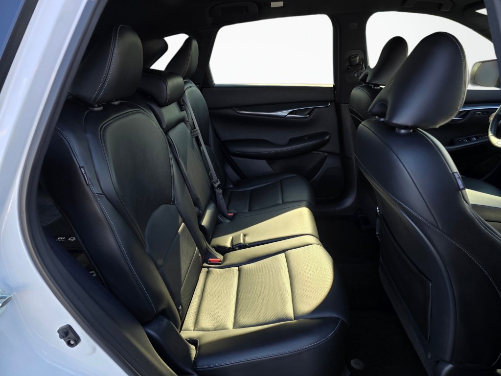 Used 2023 INFINITI QX50 Sport AWD/4WD image 25