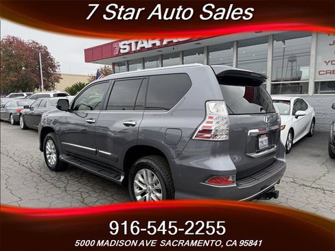 Used 2017 Lexus GX 460 Premium image 4
