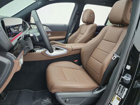 Certified 2026 Mercedes-Benz GLS 450 4MATIC image 13