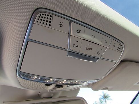 Used 2015 Mercedes-Benz S 550 Sedan image 20