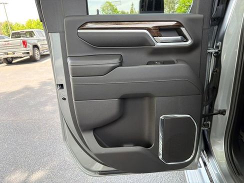 Used 2024 GMC Sierra 2500 SLE w/ SLE Value Package; AWD/4WD image 21