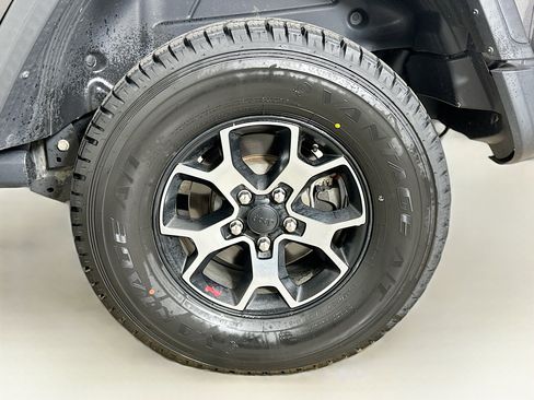 Used 2019 Jeep Wrangler Unlimited Rubicon image 11