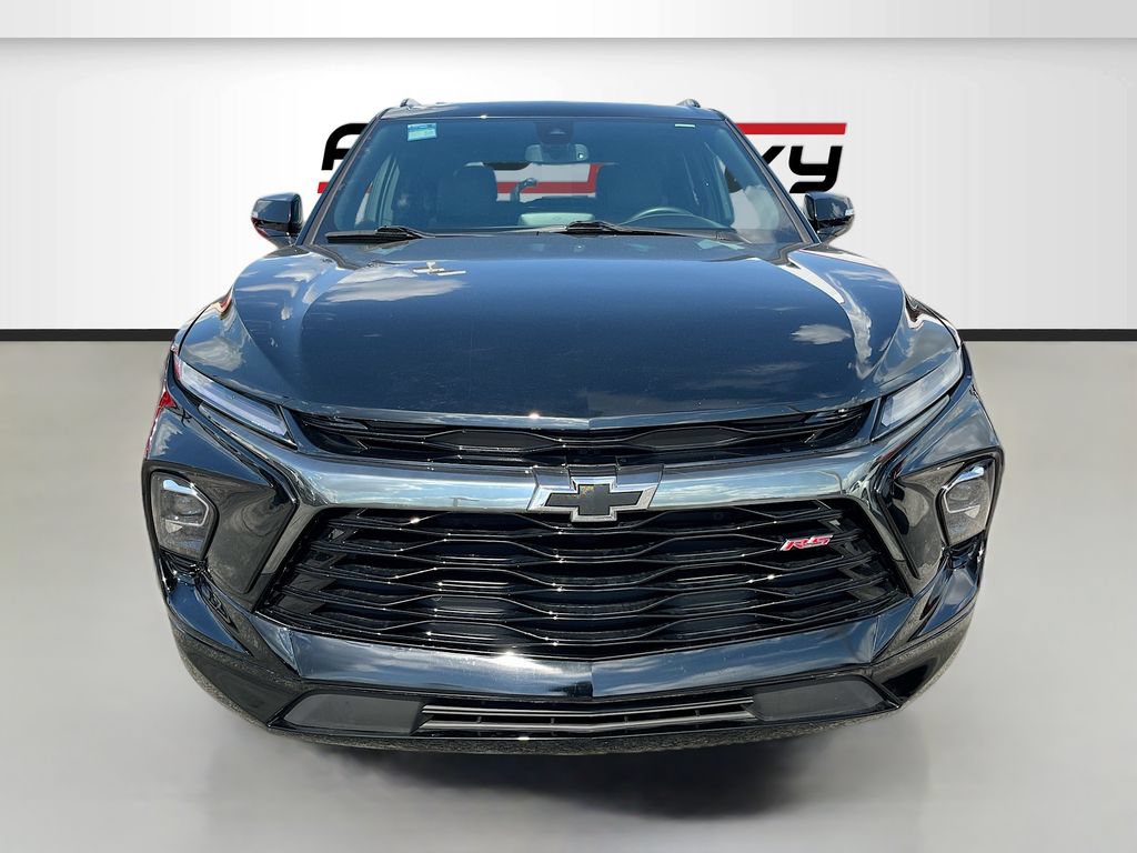 Used 2024 Chevrolet Blazer RS w/ LPO, Floor Liner Package FWD image 2
