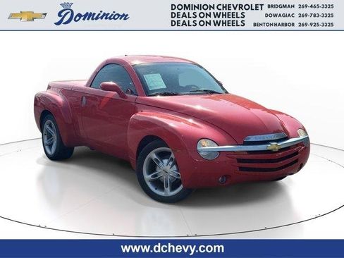 Used 2003 Chevrolet SSR w/ Preferred Equipment Group image 1