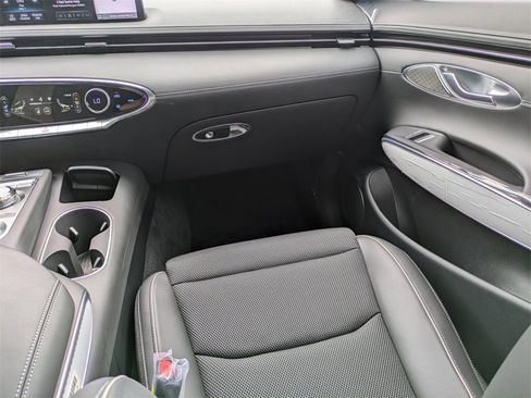 New 2025 Genesis GV70 2.5T w/ Sport Prestige Package image 20