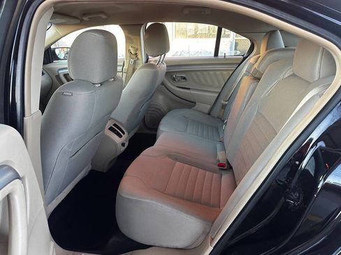 Used 2016 Ford Taurus SE image 15