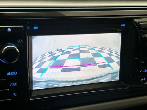 Used 2016 Toyota Corolla L image 21