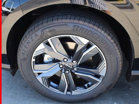 New 2025 Nissan Murano SL w/ Cargo Package image 8