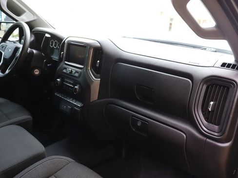 Used 2022 Chevrolet Silverado 1500 Custom Trail Boss w/ Safety Confidence Package AWD/4WD image 17