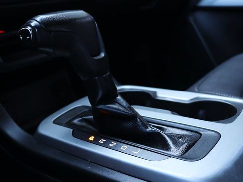 Used 2018 Chevrolet Colorado LT RWD image 49