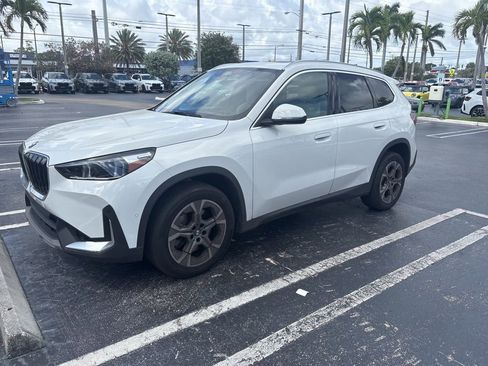 Used 2023 BMW X1 xDrive28i w/ Convenience Package AWD/4WD image 9