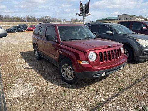 Used 2016 Jeep Patriot Sport w/ Power Value Group image 2