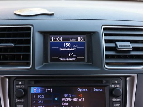 Used 2013 Toyota Highlander Limited AWD/4WD image 38