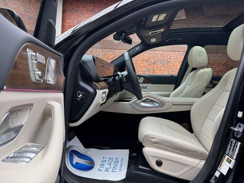 New 2026 Mercedes-Benz GLS 450 4MATIC image 19