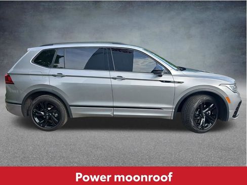 Used 2024 Volkswagen Tiguan SE R-Line FWD image 9