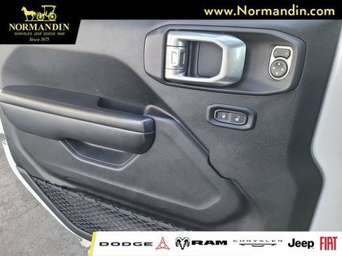 Used 2021 Jeep Wrangler Unlimited Rubicon AWD/4WD image 15