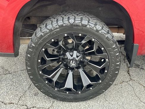 Used 2021 Chevrolet Silverado 1500 High Country image 17