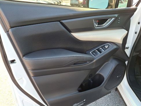 Used 2021 Subaru Ascent Limited w/ Technology Package image 12