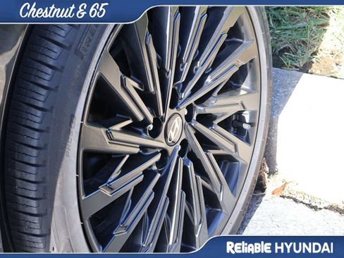 Used 2024 Hyundai Santa Fe Calligraphy FWD image 24